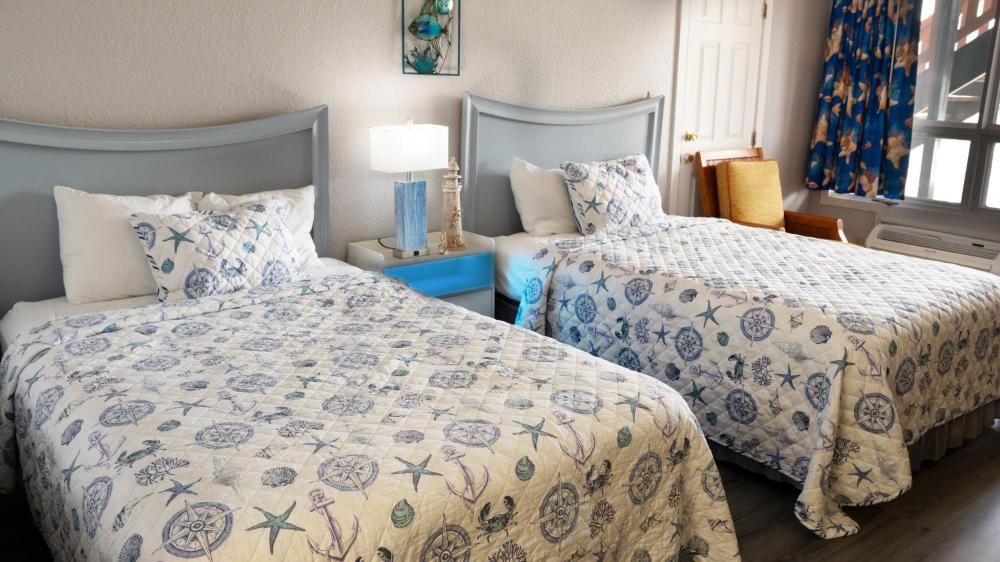 Double Room with Two Double Beds - Non-Smoking interior